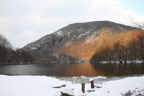 lac en hiver